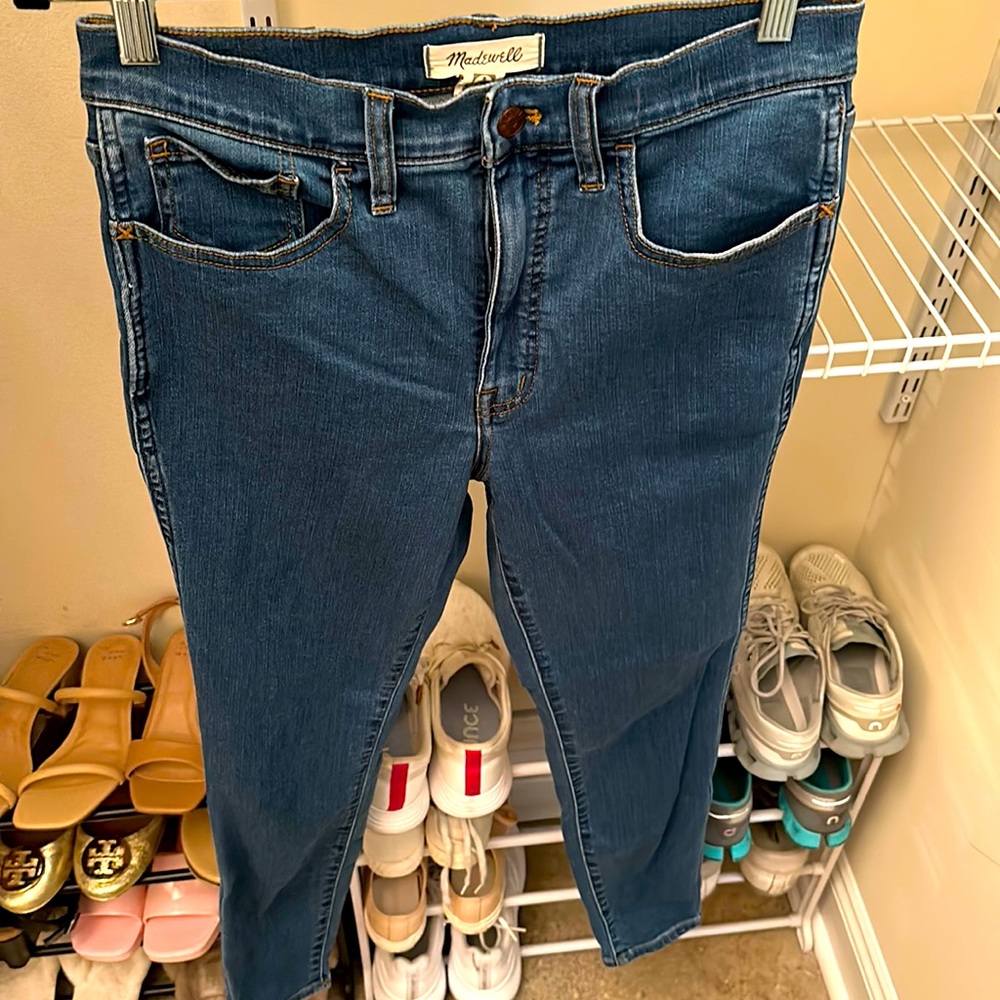 Women’s Madewell Light Wash High Waisted 10in Road-tripper Jeans, size 28.